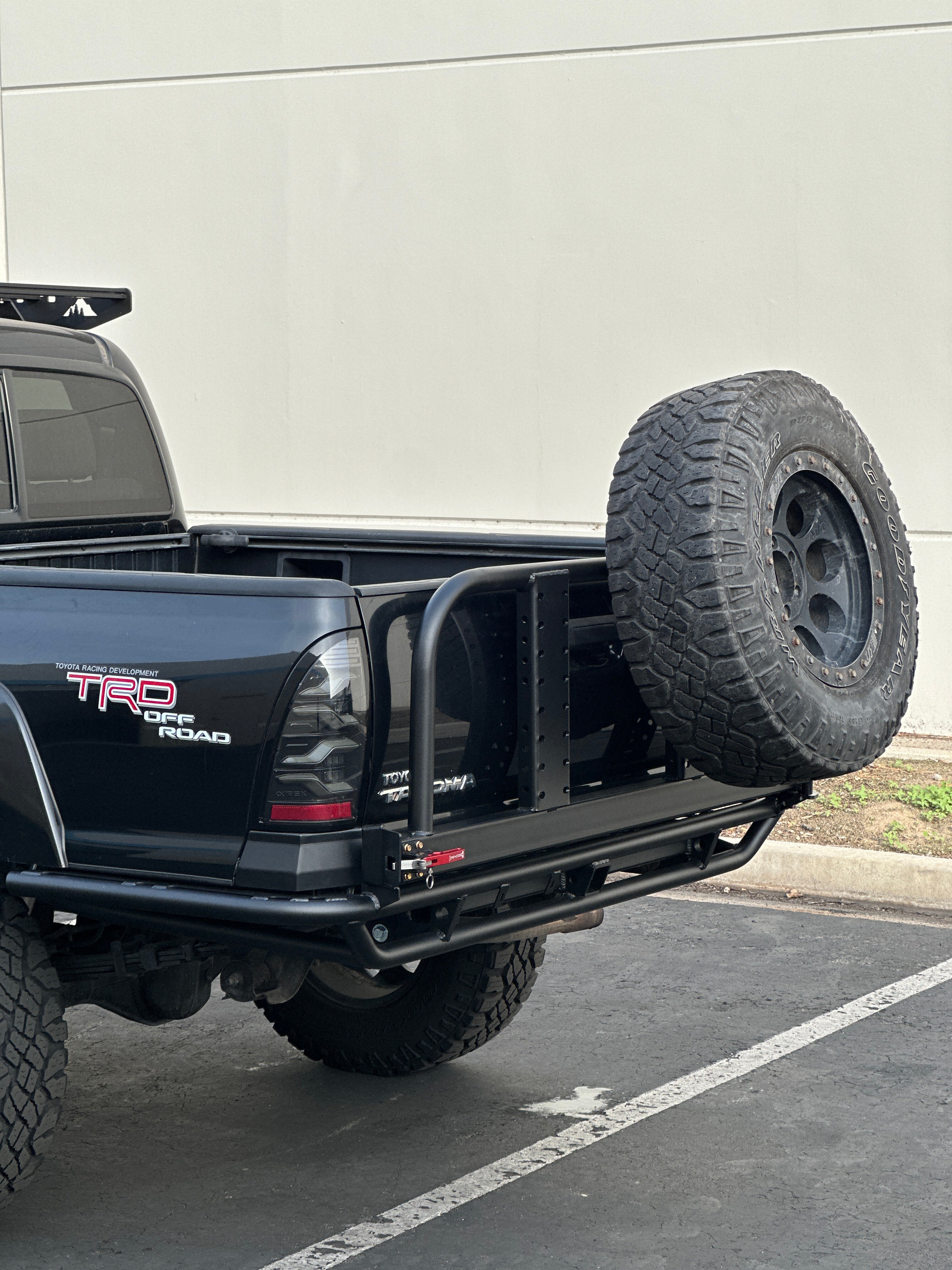 2005-2015 Tacoma Slim Series Swing Out